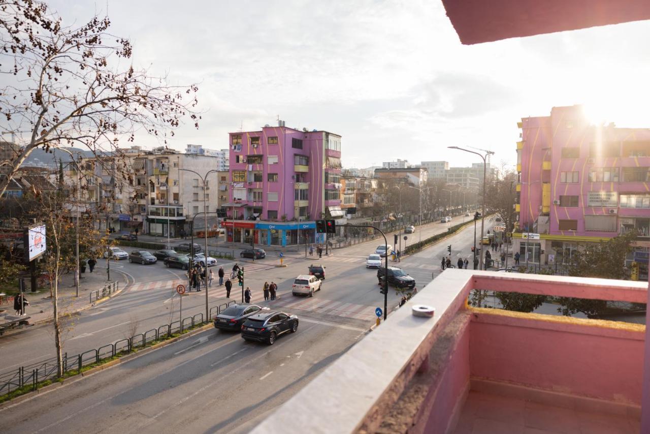 Three Doors Apartments, Kiwi 1+1 Apartment Tirana Kültér fotó