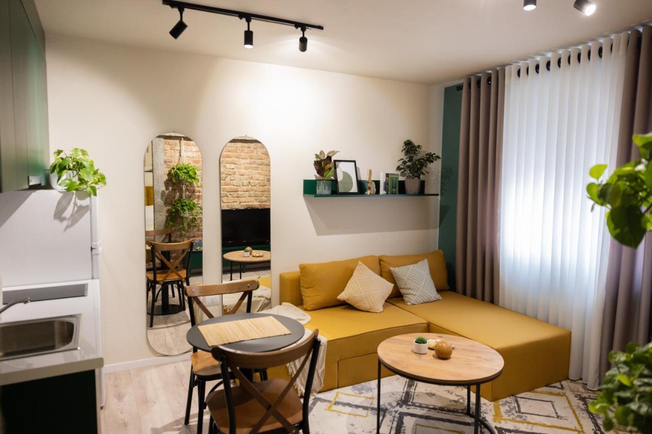 Three Doors Apartments, Kiwi 1+1 Apartment Tirana Kültér fotó