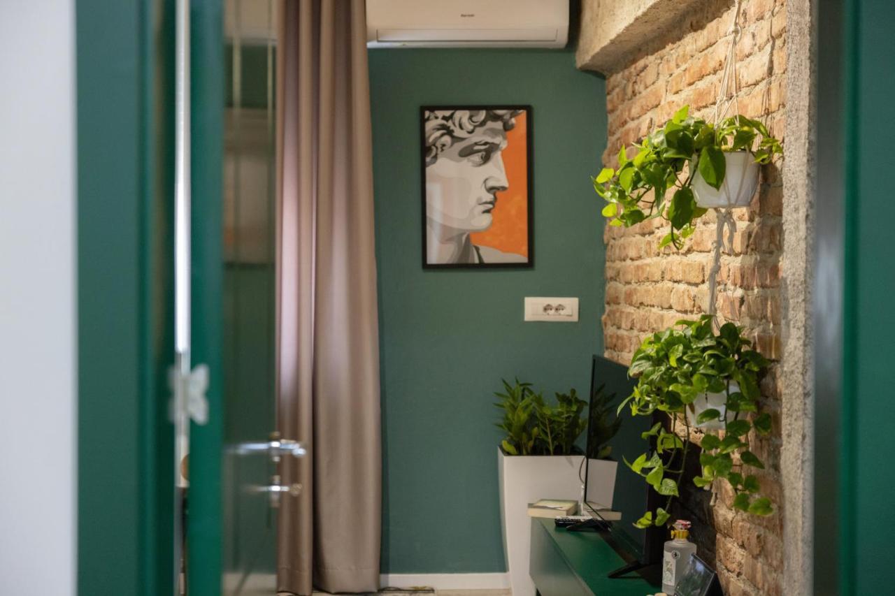 Three Doors Apartments, Kiwi 1+1 Apartment Tirana Kültér fotó